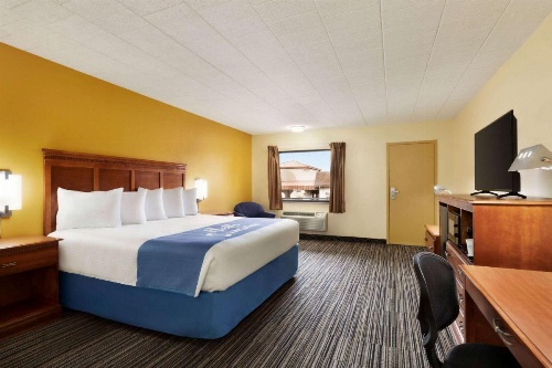 Days Inn by Wyndham Oak Ridge Knoxville image 18